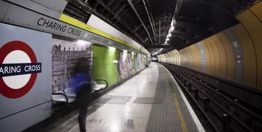 Заброшенная станция метро, станция метро, лондонское метро, поезд, пассажиры поезда, метро, остановка в метро, машинист