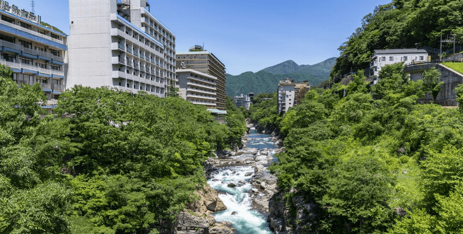 Блогер случайно нашел заброшенный курорт в Японии неподалеку от зоны отчуждения Фукусимы