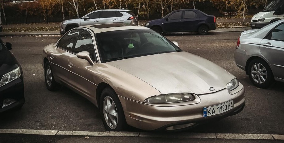 Oldsmobile Aurora 1995, Oldsmobile Aurora