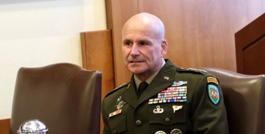 генерал Кристофер Каволи