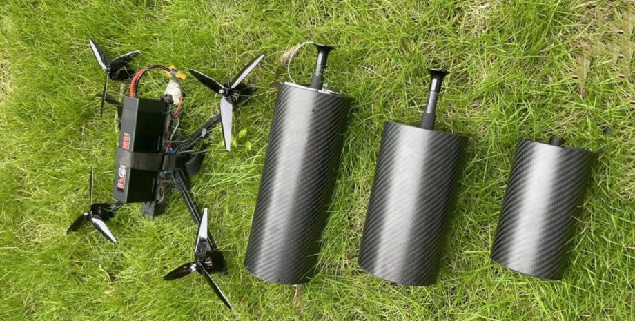 FPV-дрон на оптоволокні FPV-дрон на оптоволокні Skywalker