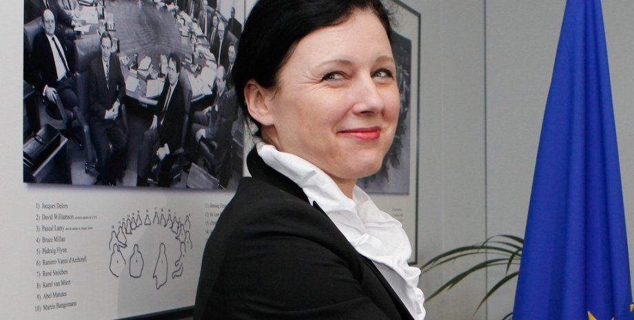 Вера Юрова - чешский политик, комиссар ЕС по вопросам юстиции, прав потребителей и гендерного равенства / Фото: politico.eu