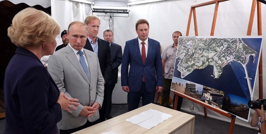 Официальное фото Владимира Путина с сайта kremlin.ru