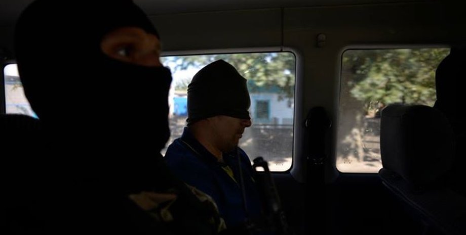 Задержанный диверсант / Фото пресс-службы батальона спецназначения