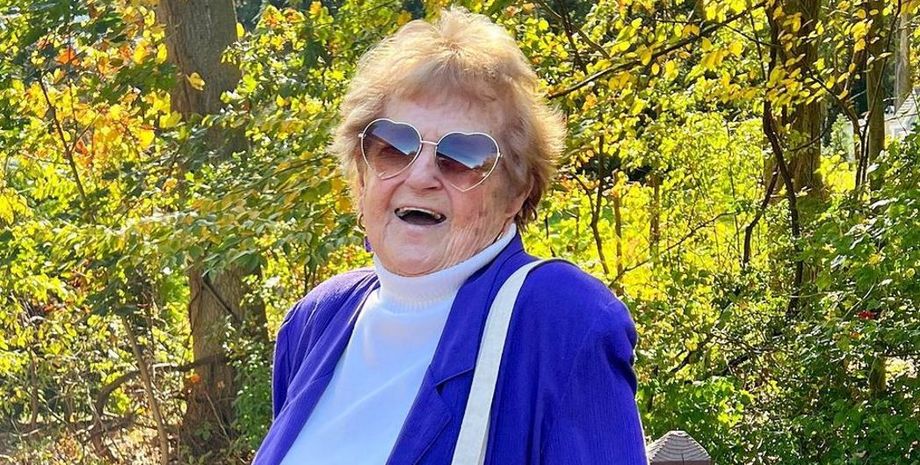 Бабушка Ди, самая известная пенсионерка интернета разошлась со своим бойфрендом, что произошло, курьезные истории, юмор