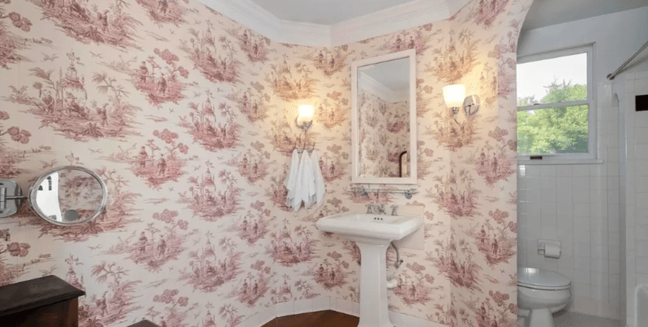Шпалери у ванній кімнаті
