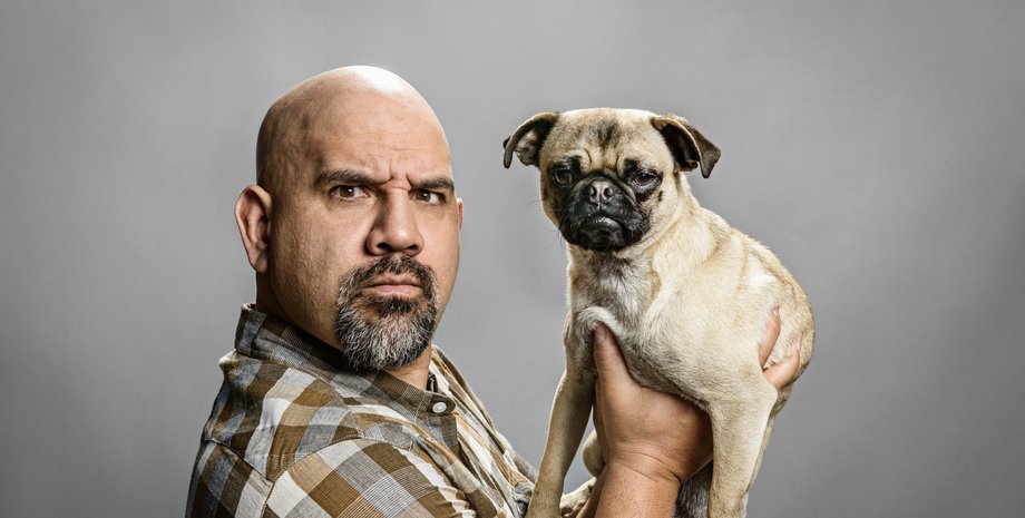 власник із собакою