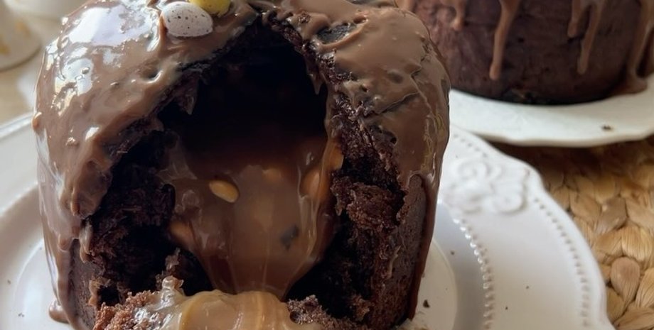 кулич с начинкой