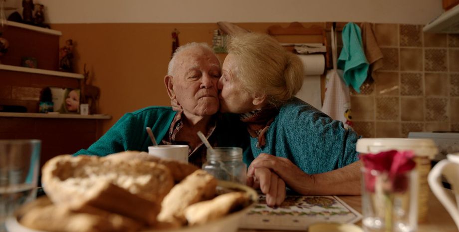 Чем питаться, чтобы жить долго и счастливо, автор сериала спросил у семьи долгожителей