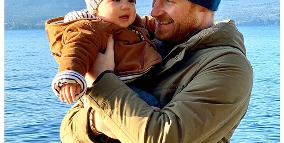 сын принца гарри и меган маркл, сын герцогов сассекских, арчи, лилибет диана, как выглядит сын принца гарри