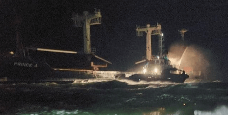 пожежа, суховантаж, Prince 4, чорне море, акваторія, українці