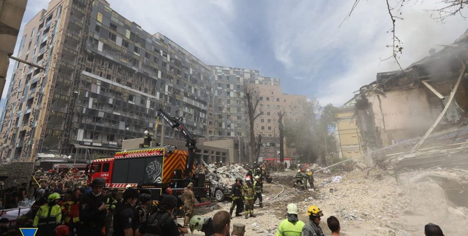 новости киева, утренний ракетный удар по украине, удар по украине куда попали, ракетный удар по киеву,