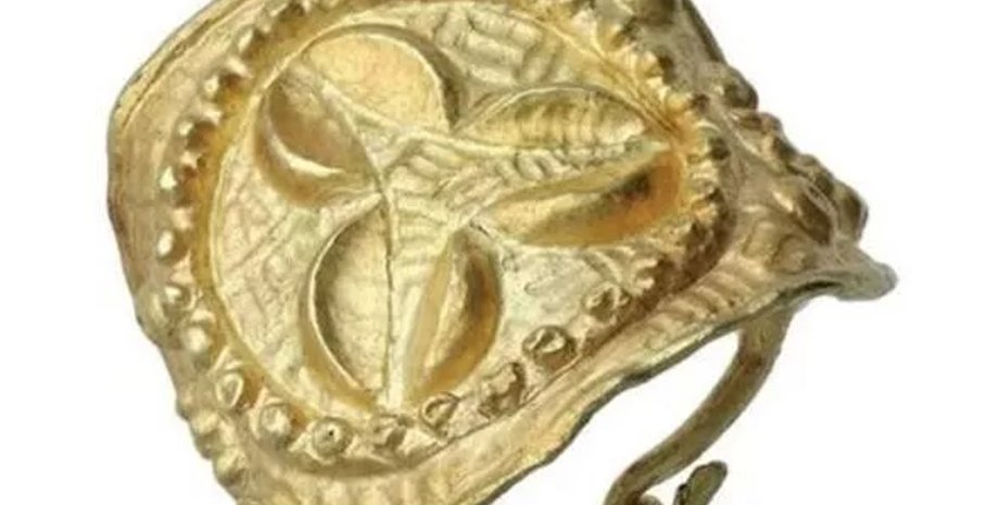 Кільце, золото, коштовності, Великобританія