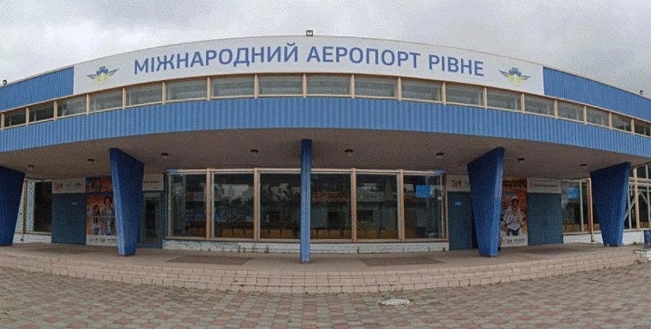 аэропорт Ровно, ракетный удар по Ровненскому аэропорту, бомбардировка аэропорта Ровно