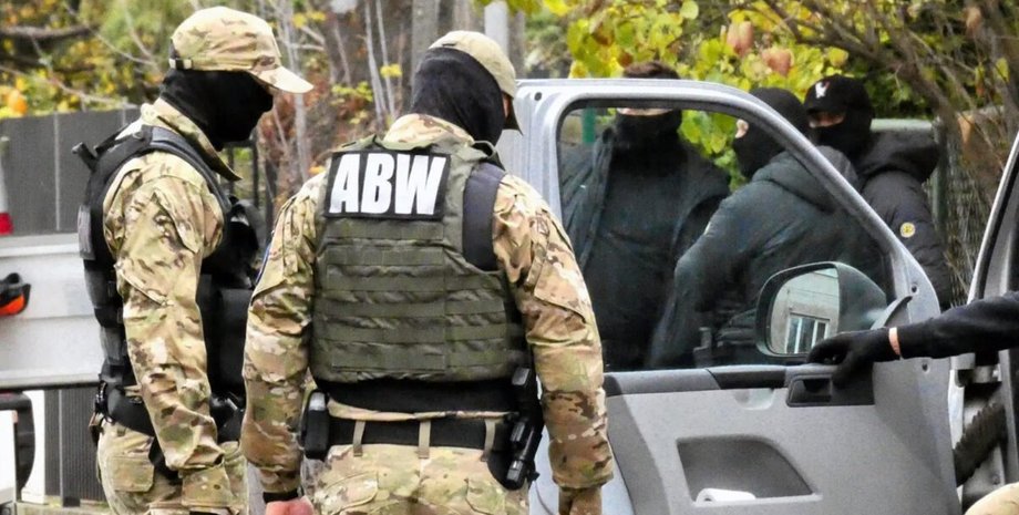 Як агенти РФ викрадають оборонні секрети ЄС