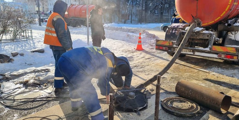 Липецк, коммунальная авария на теплотрассе