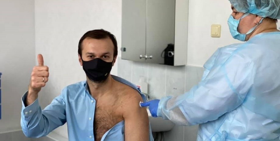 Сергій Лещенко, вакцинація, вакцина, COVID-19