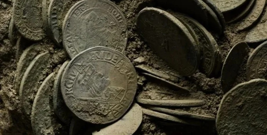 монети, археологи, археологія, Веттін, відкриття, скарб, Німеччина, розкопки, талер, срібло, садиба