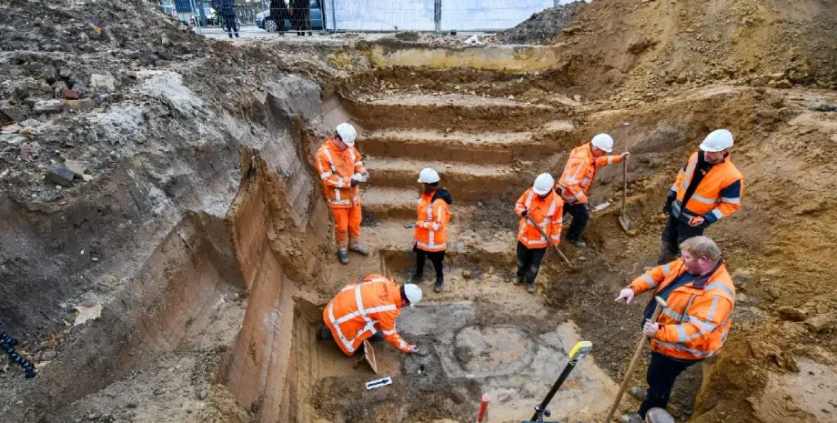 раскопки, Римская империя, археологи, археология, захоронения, керамика, поселения, Нидерланды, Герлен, открытие