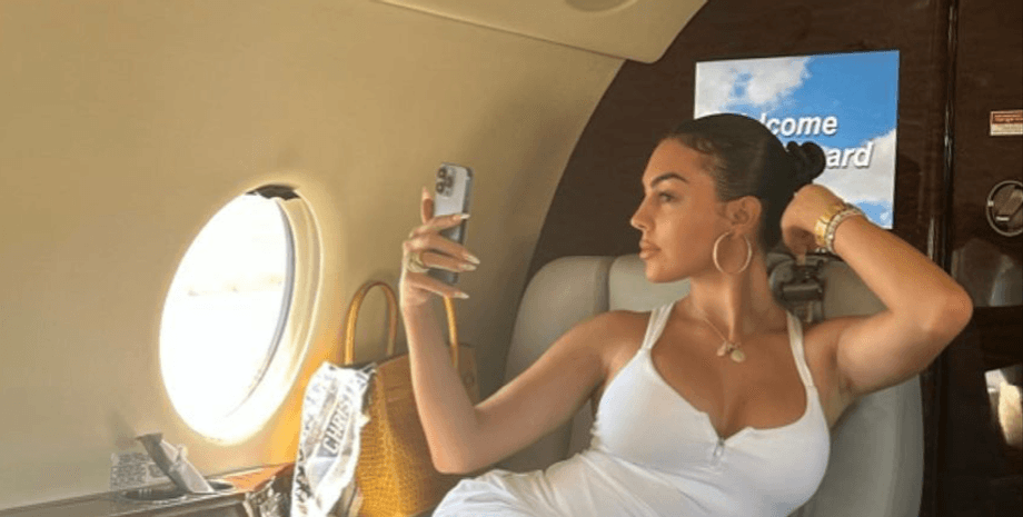 Джорджина Родригес, Джорджина Родригес дети, невеста криштиану роналду, частный самолет криштиану роналду, сумка биркин