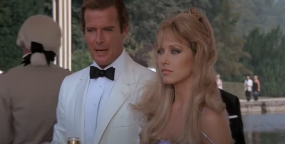 Таня Робертс