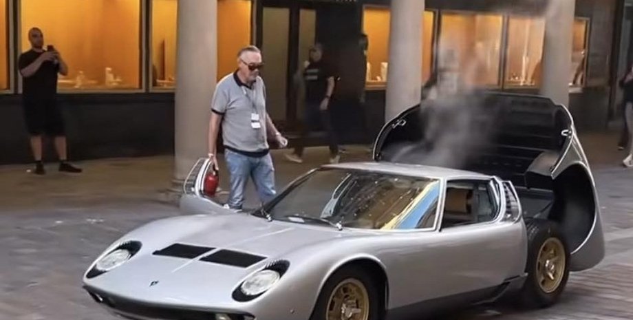 Lamborghini Miura пожар, Lamborghini Miura, суперкар Lamborghini, пожары Lamborghini, пожары Lamborghini