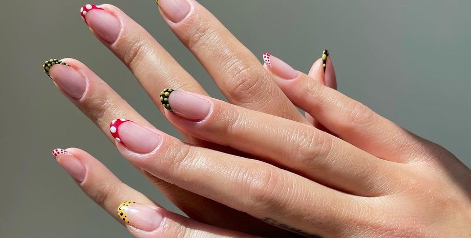 французский маникюр, френч, модный маникюр, цветной френч, идеи маникюра, тренды маникюра 2022