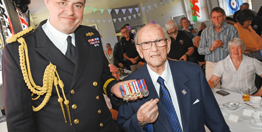 У ветерана Второй мировой похитили боевые награды: 55 лет спустя произошло неожиданное