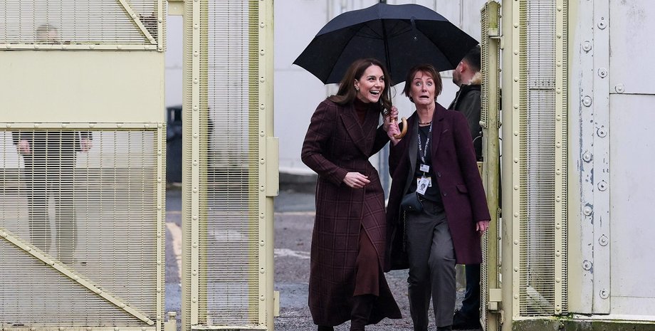 Кейт Міддлтон, Нікі Гаргрівз, в'язниця,