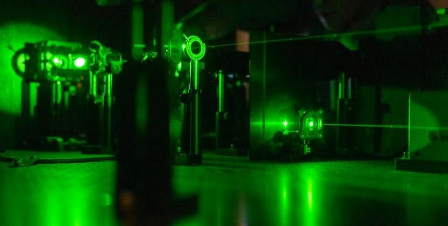 оптический компьютер, лазеры
