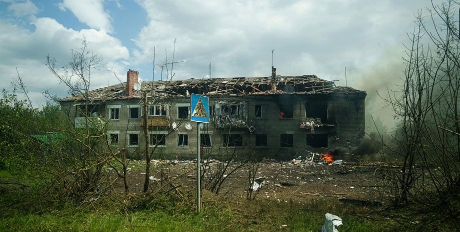 Вовчанськ, зруйнований будинок, Харківщина