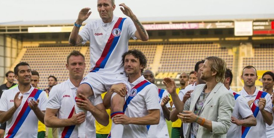 Фернандо Риксен на благотворительном матче в 2014-м / Фото: Eurosport