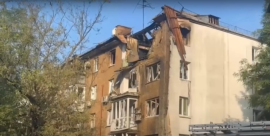 У Києві молода поліцейська та жінка старшого віку загинули від удару РФ 10 липня, а сусіди розказали, як це сталось