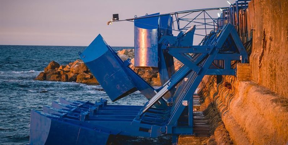 Израиль, волновая установка, генератор, волны, Eco Wave Power, фото