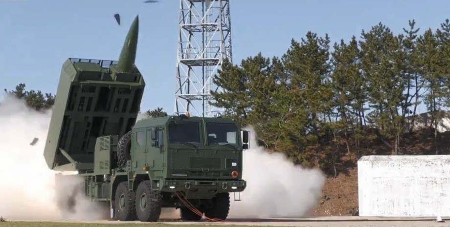 Ракета сумісна з польськими РСЗВ Homar-K, а також з комплексами K239 Chunmoo, як...