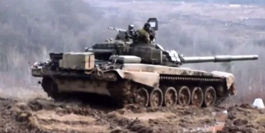Учения танкистов в Карпатах / Скриншот видео