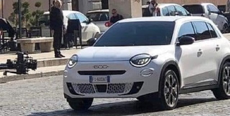 Fiat, Fiat 600, Авто, Автомобілі, Кросовер, Кроссовери, Новинка, Італія, Двигуни, Фото, Тести