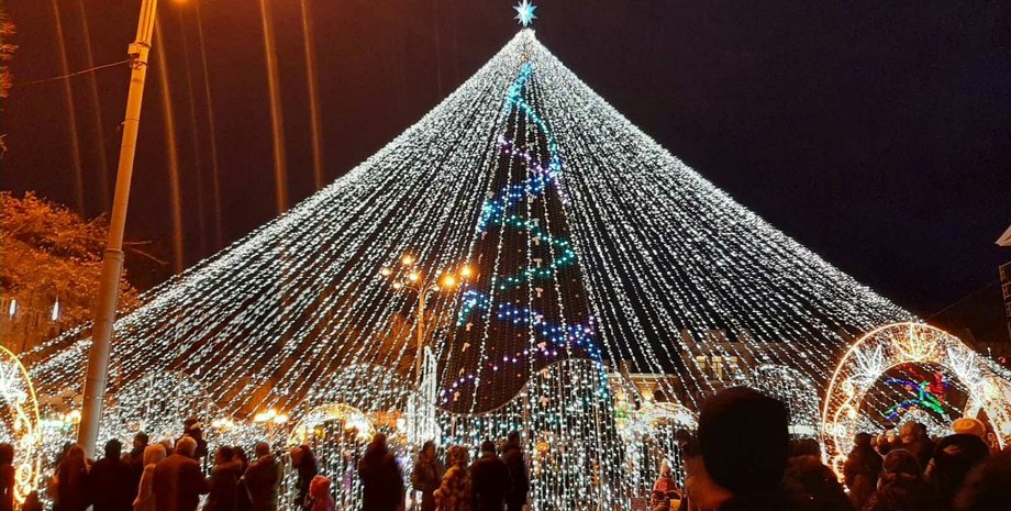 Полтава, Полтава новый год, елка в Полтаве, новогодняя елка Полтавы