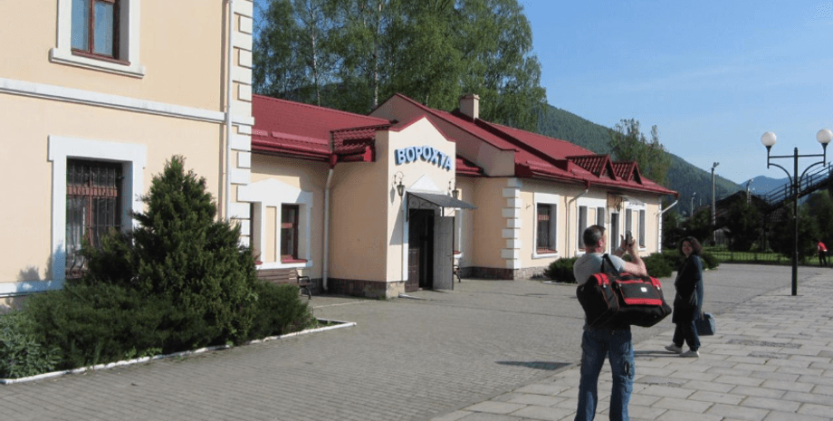 ворохта, туристы, железная дорога, прикарпатье, вокзал
