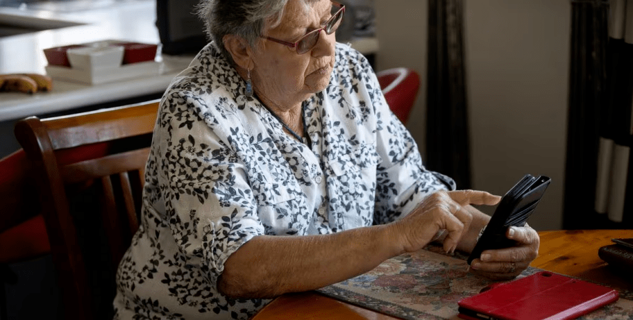 пенсионерка женщина, пенсионерка