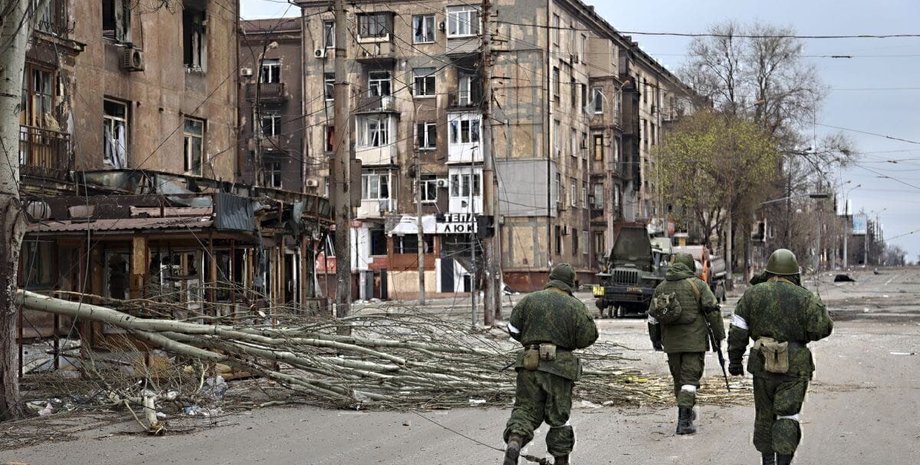 Росіяни перекидають до Маріуполя важку артилерію, ППО та живу силу, – міська рада