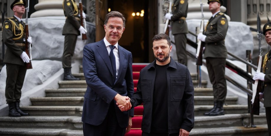 Марк Рютте и Владимир Зеленский дали совместную пресс-конференцию во время визита Генсека НАТО в Киев 22 августа