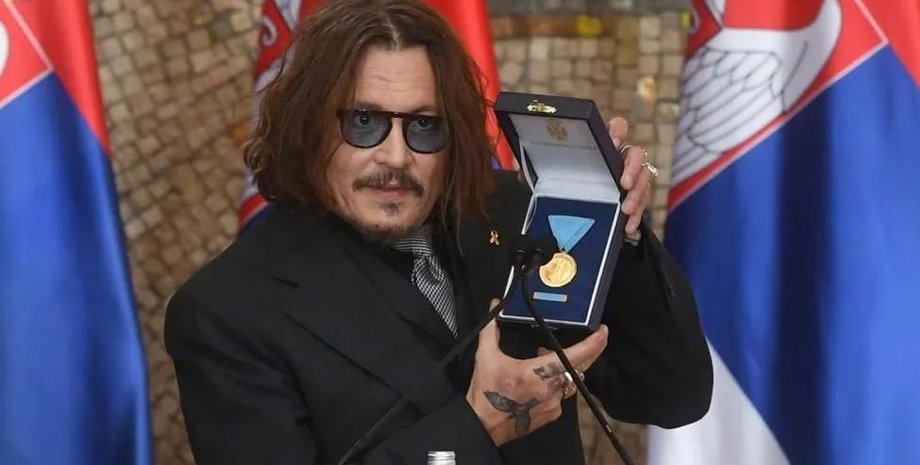 Джонні Депп, президент Сербії, Александр Вучич, золота медаль, нагорода