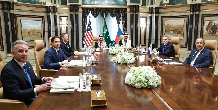 Встреча представителей США и РФ, Саудовская Аравия переговоры, США и РФ Эр-Рияд, США и РФ мирные переговоры, США РФ война в Украине, США РФ завершение войны