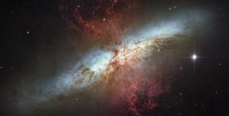 галактика М82