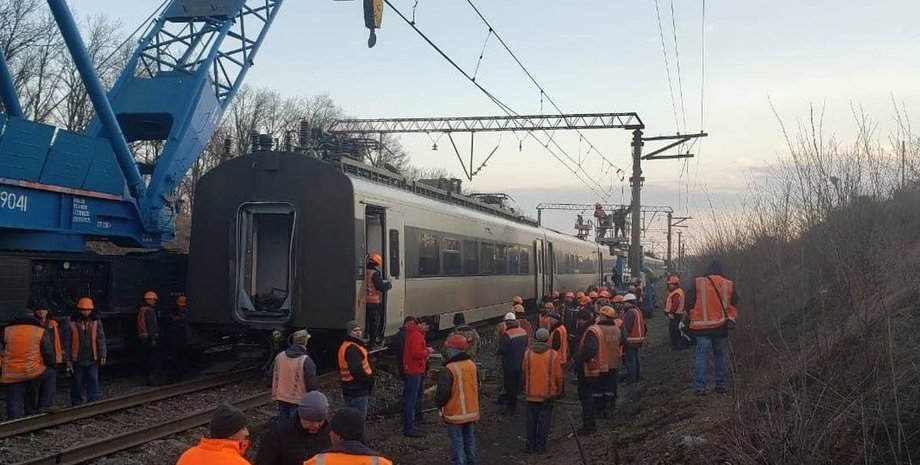 Аварія поїзда "Інтерсіті+" під Запоріжжям