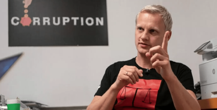 L'attivista e anti -corruzione Vitaliy Shabunin è stato dichiarato inadatto al s...