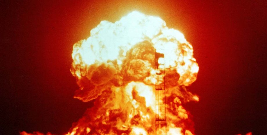 Ядерный взрыв.
