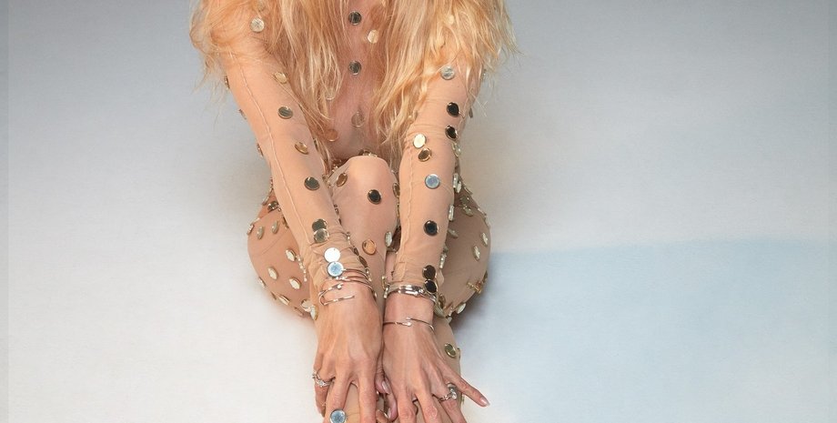 Памела Андерсон, CR Fashion Book