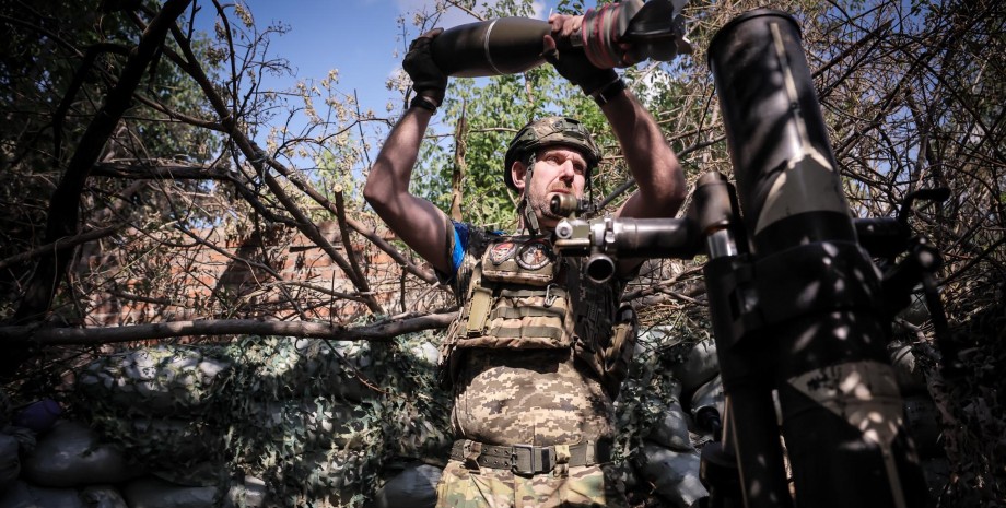 военные ВСУ снаряд военные ВСУ на фронте